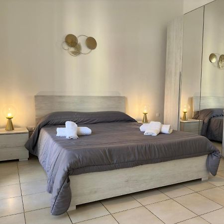 Cconforthotels Appartamento Crispi Bari Kültér fotó